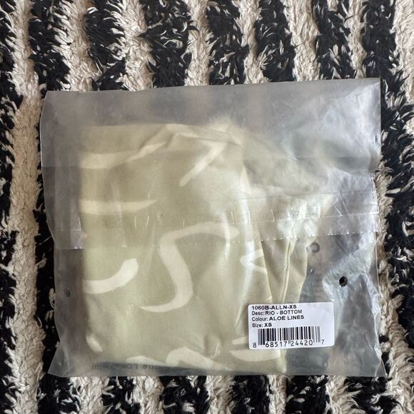 NWT REVOLVE x Stone Fox Swim Rio Bottom in Aloe Lines Size XS - Picture 5 of 6